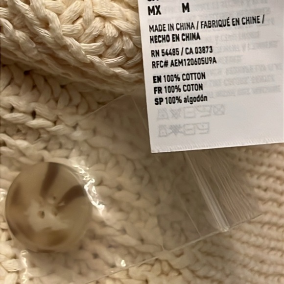 NWT American Eagle Outfitters Cream and Blue V-Neck Sweater Vest Medium - Picture 7 of 7